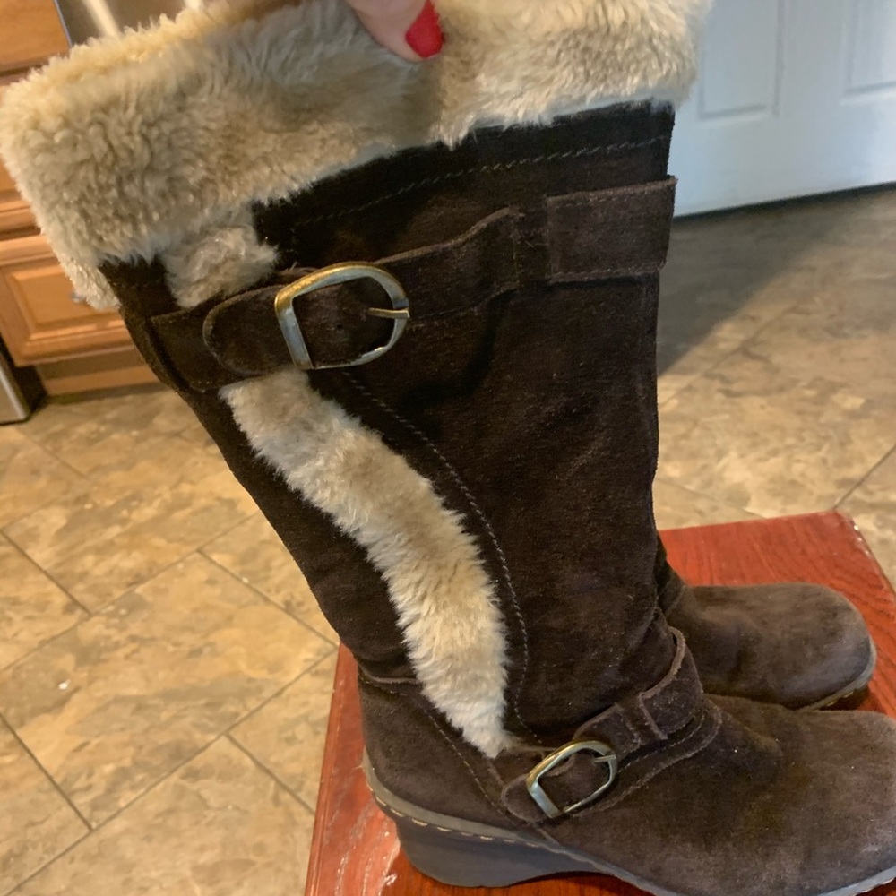 Bare Traps knee High Suede wedge Boots